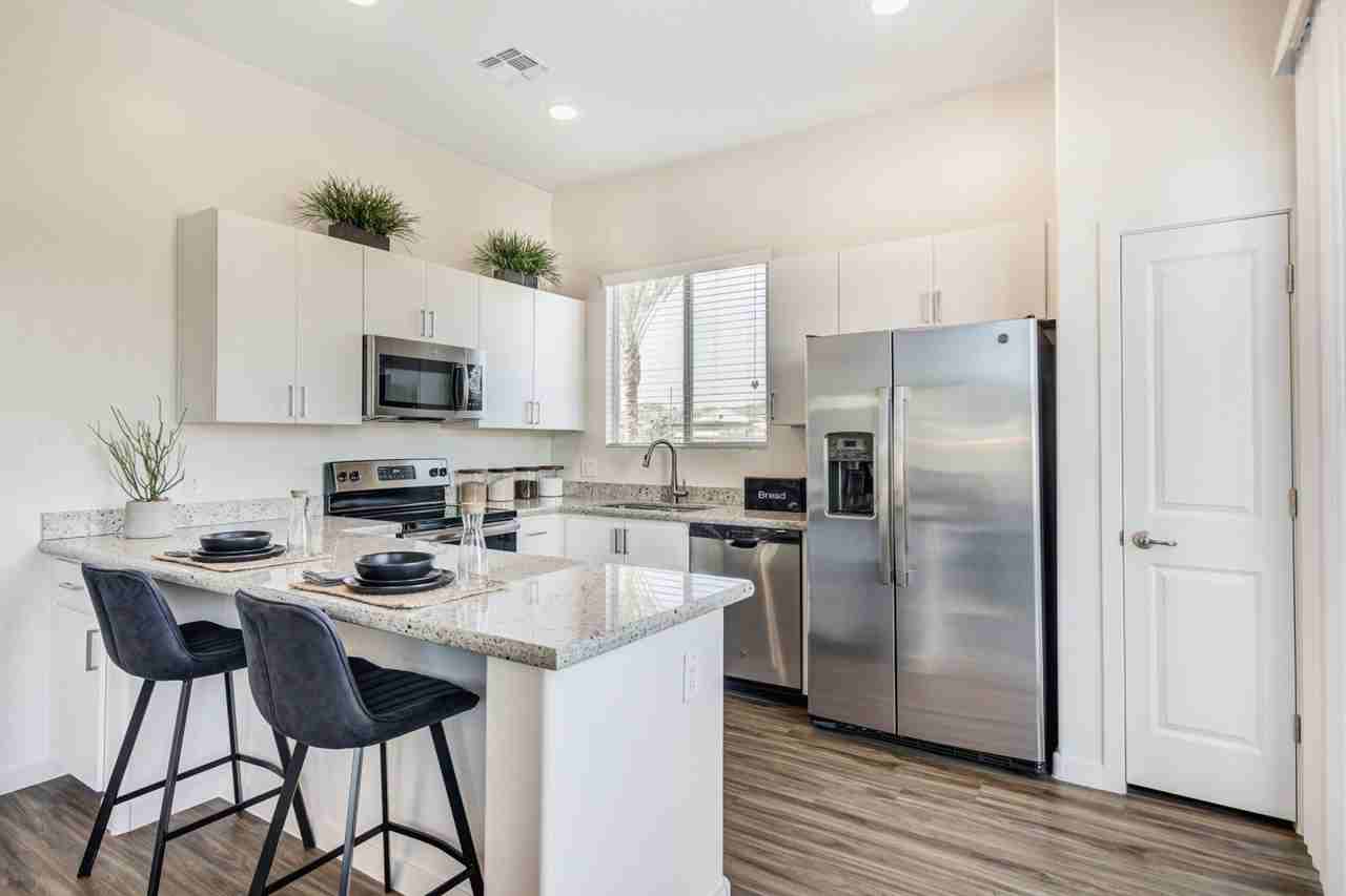 Avilla Magnolia - Photo 2 of 12