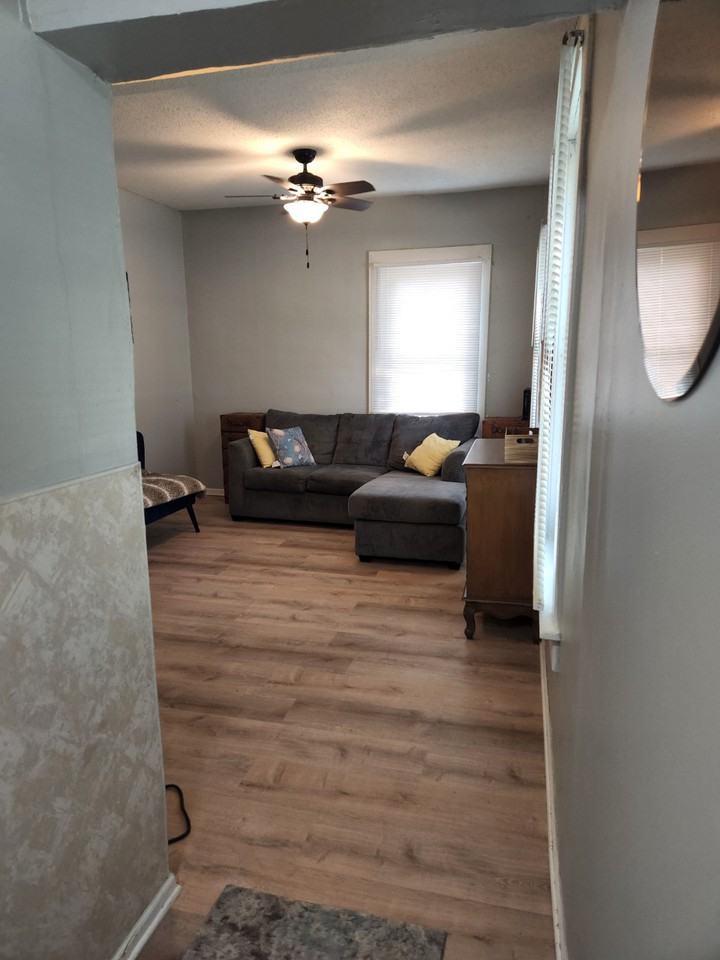 2407 Jefferson St #1 - Photo 3 of 18