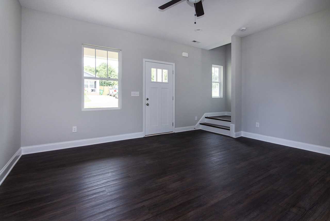 2915 Ross Ave #1 - Photo 3 of 19