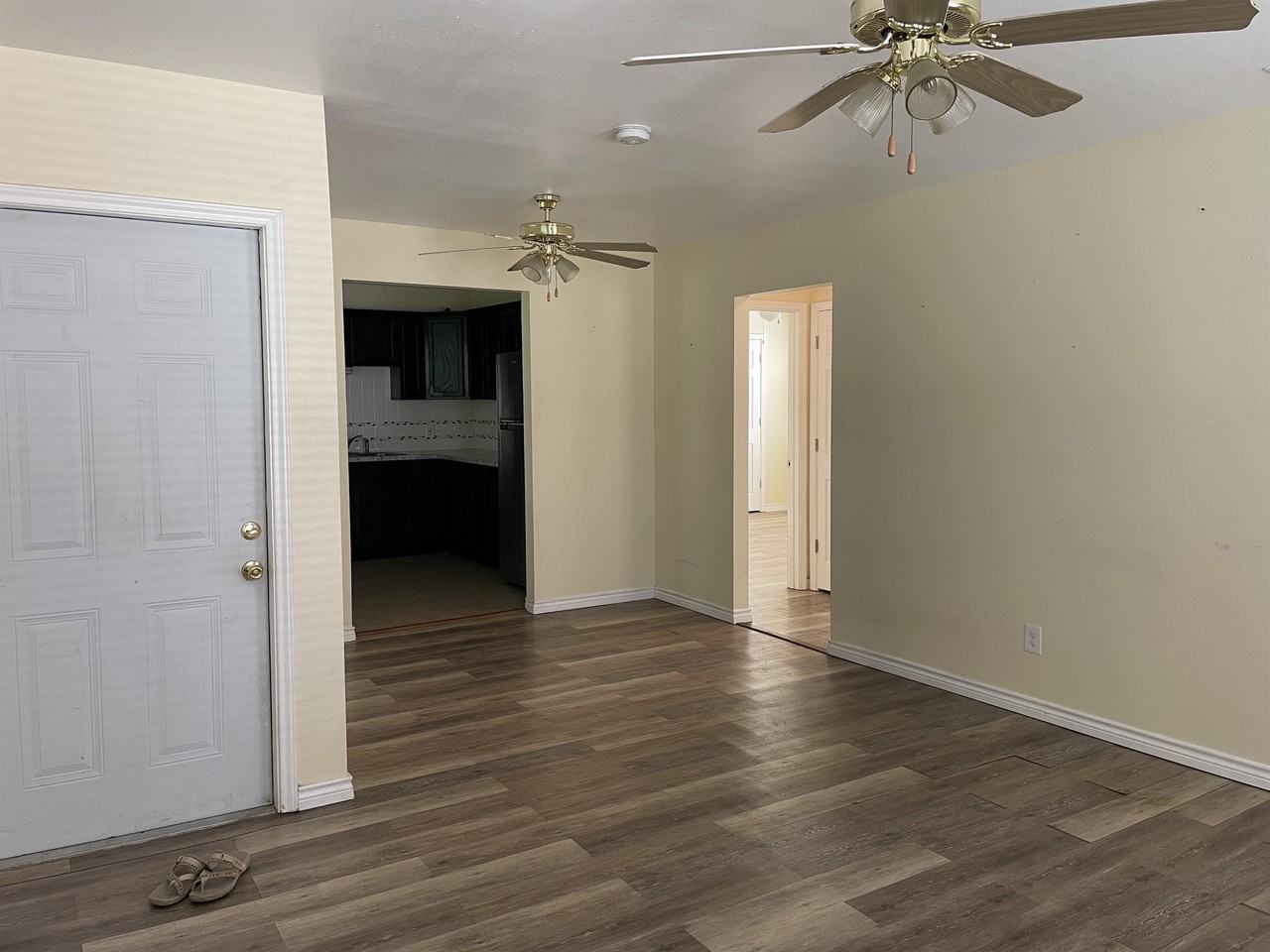 4606 Nesbitt Dr #1 - Photo 3 of 39