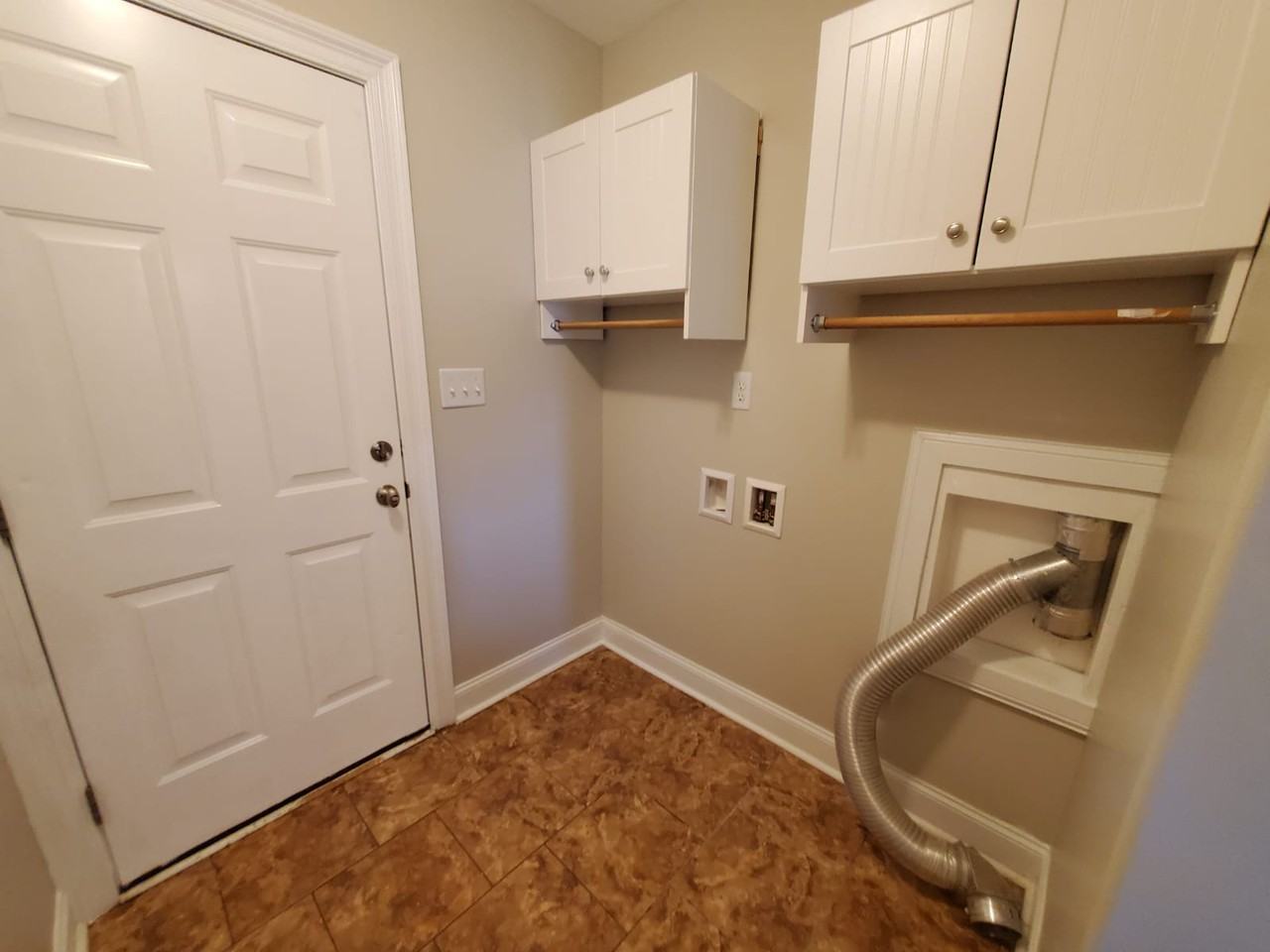 486 Bell Cir #1 - Photo 7 of 19