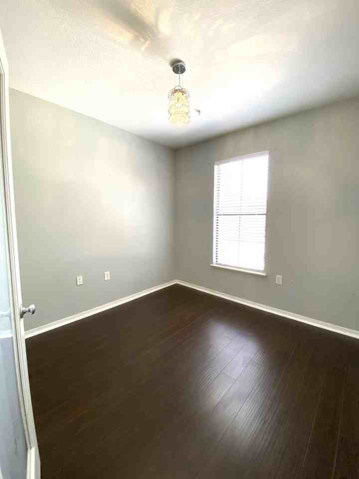 6129 Metrowest Blvd #107 - Photo 6 of 18