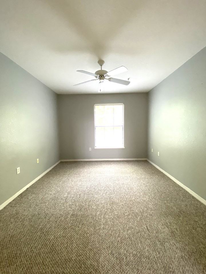 6129 Metrowest Blvd #107 - Photo 7 of 18