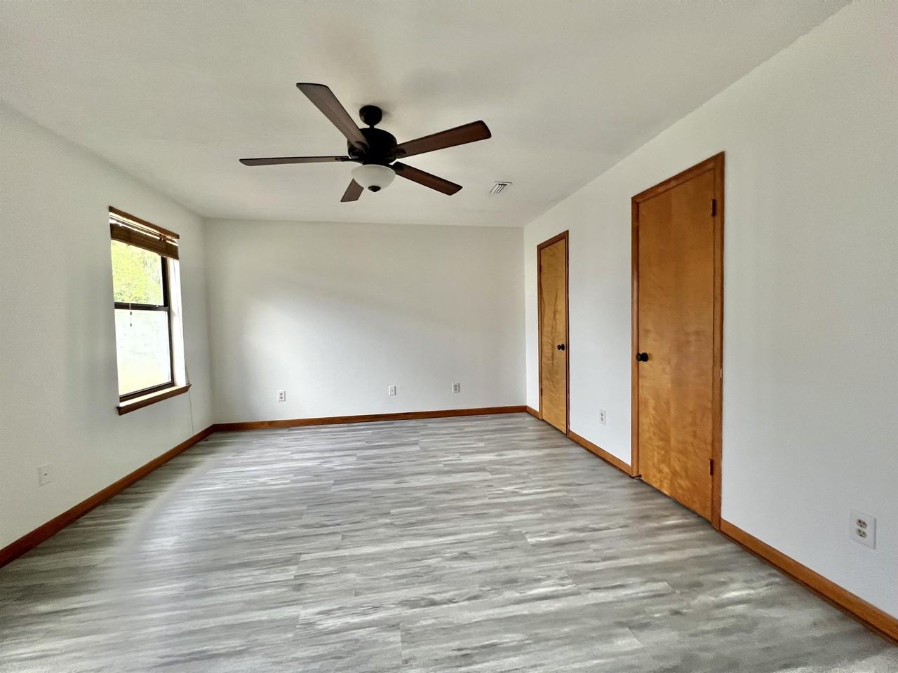 413 Primrose Cir #1 - Photo 3 of 13
