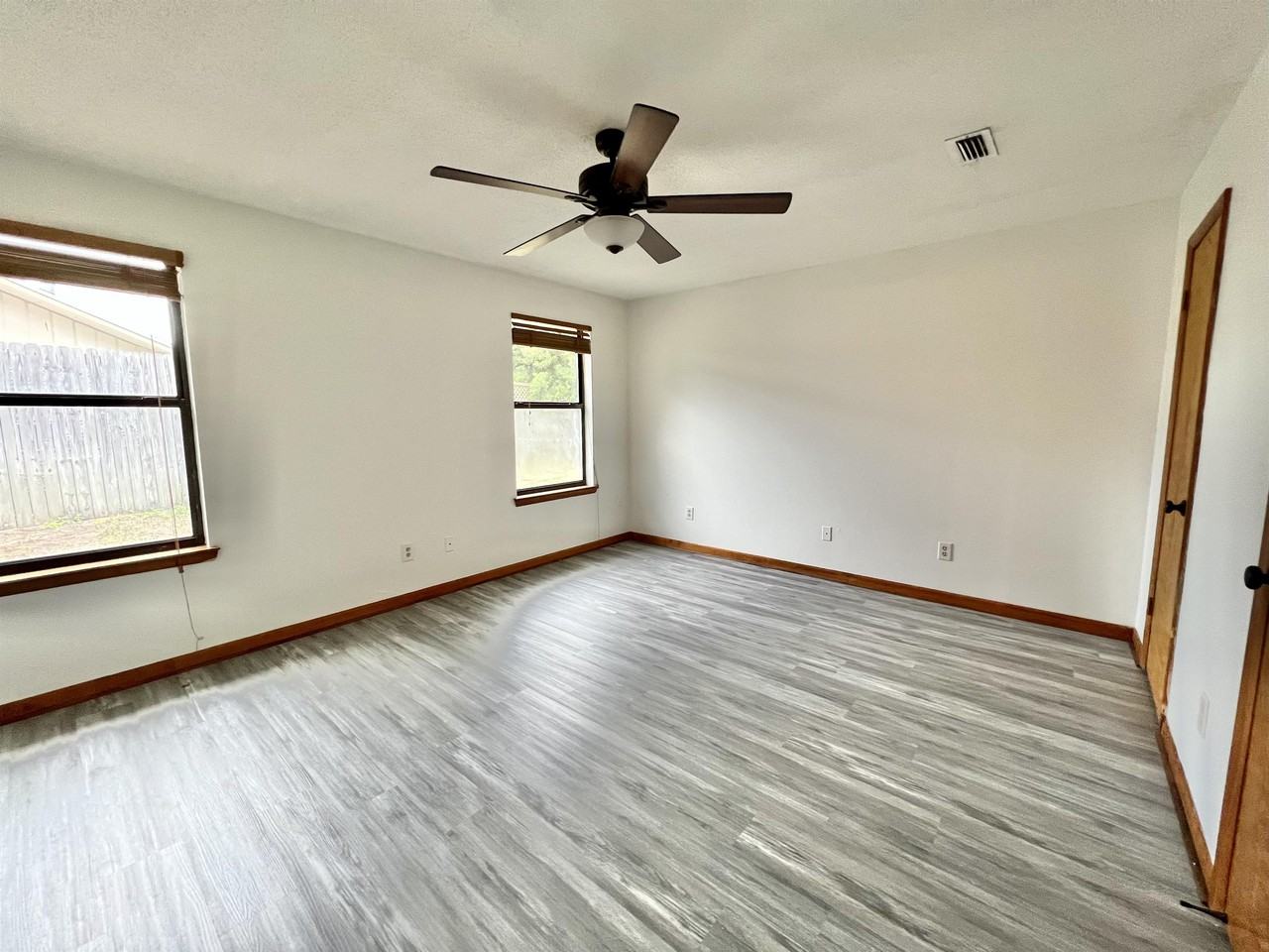 413 Primrose Cir #1 - Photo 6 of 13