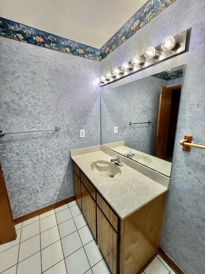 413 Primrose Cir #1 - Photo 7 of 13