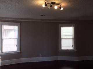 305 1st St - Photo 2 of 8