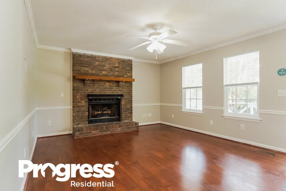 84 Bel Air Cir - Photo 3 of 16