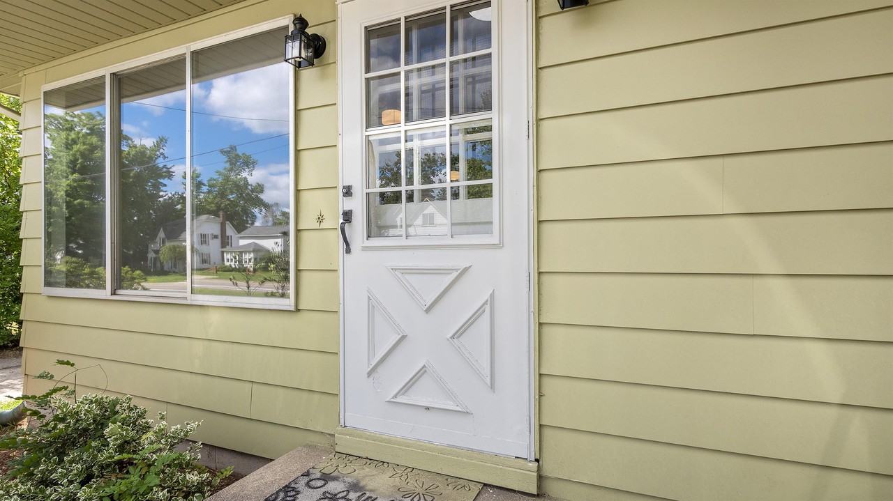 265 N Milford Rd #1 - Photo 3 of 27