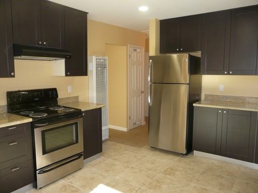 634 Blom Dr - Photo 3 of 8