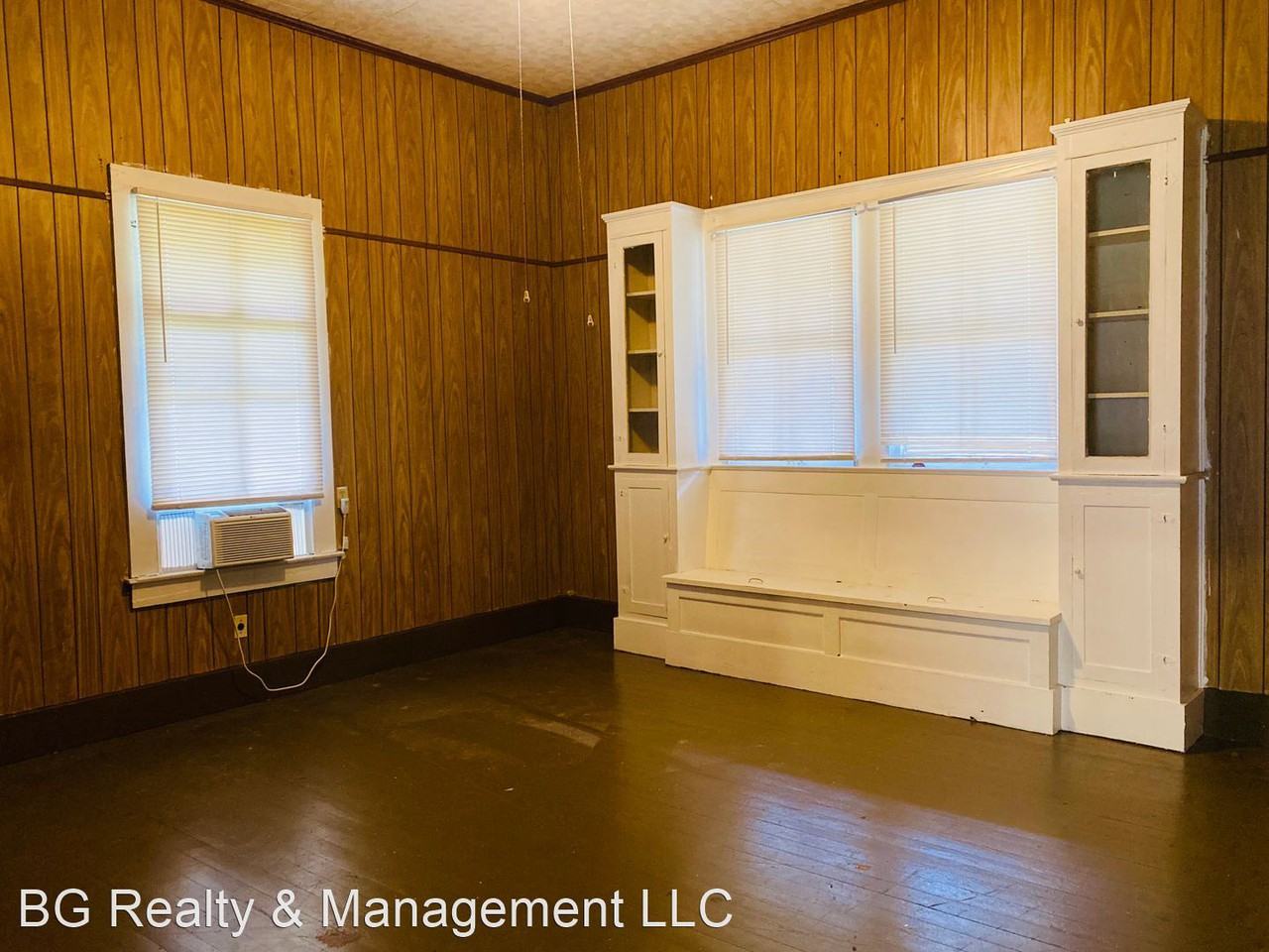 411 Gordon St - Photo 2 of 10