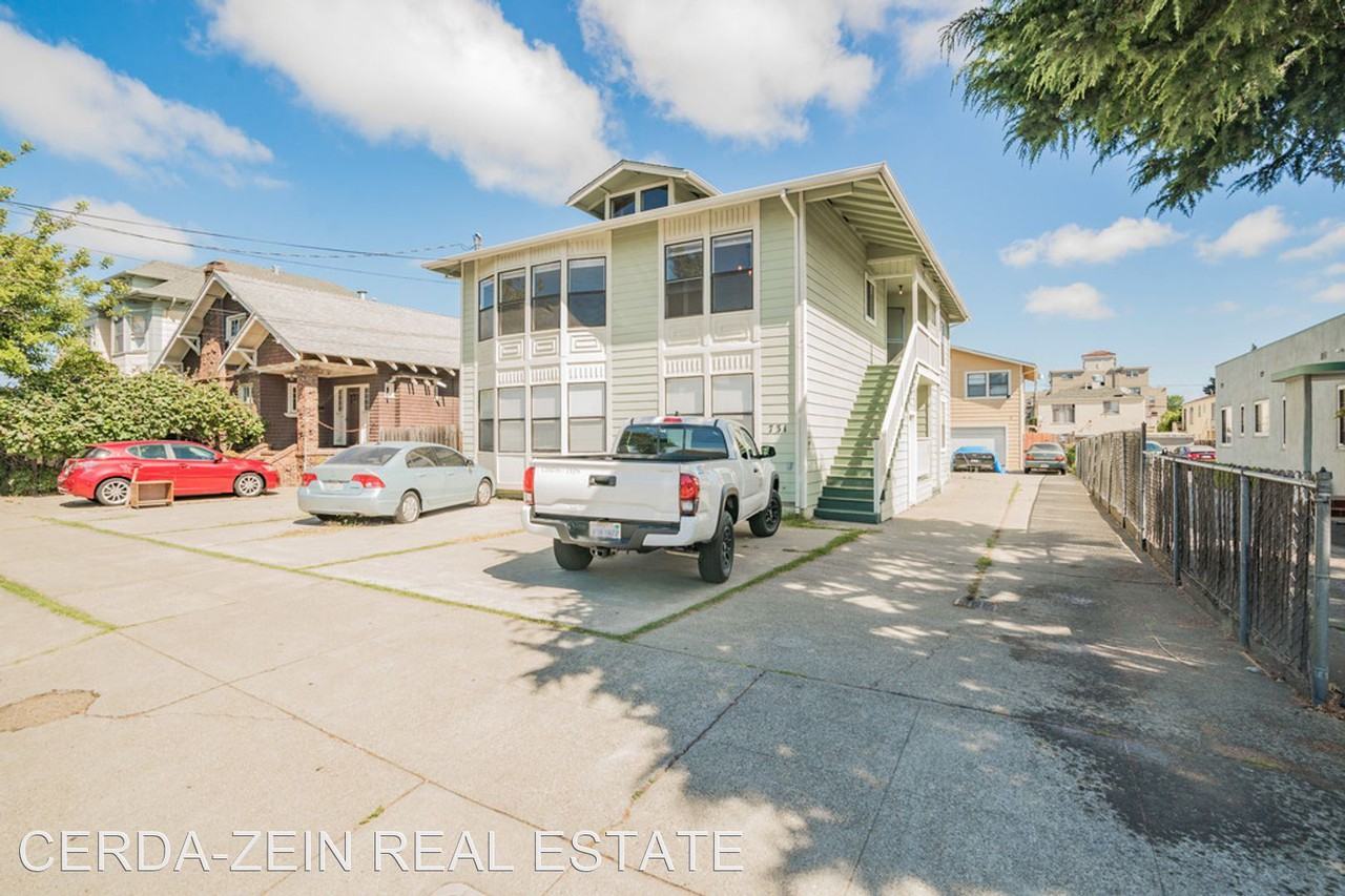 731 Santa Clara Ave. - Photo 2 of 16