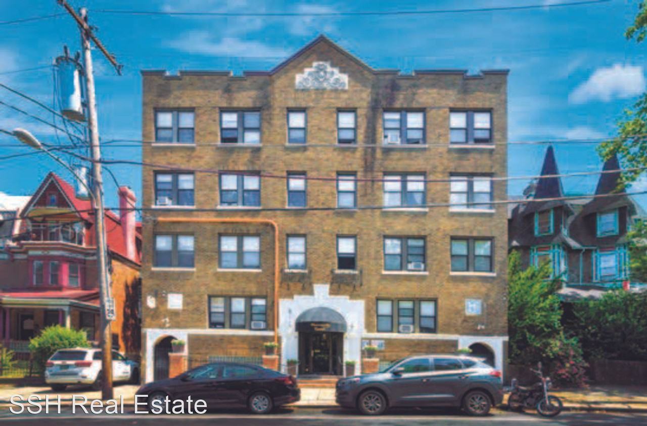 University Court Apartment Homes - Photo 2 of 18