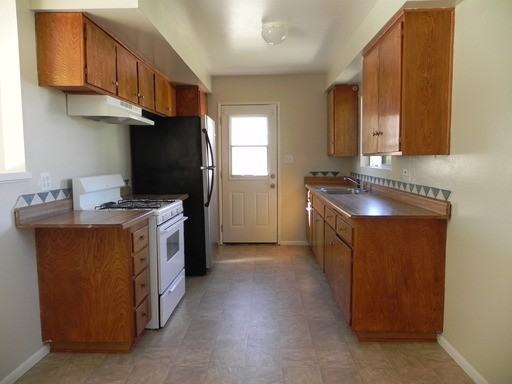 3230 Merced Pl - Photo 3 of 14