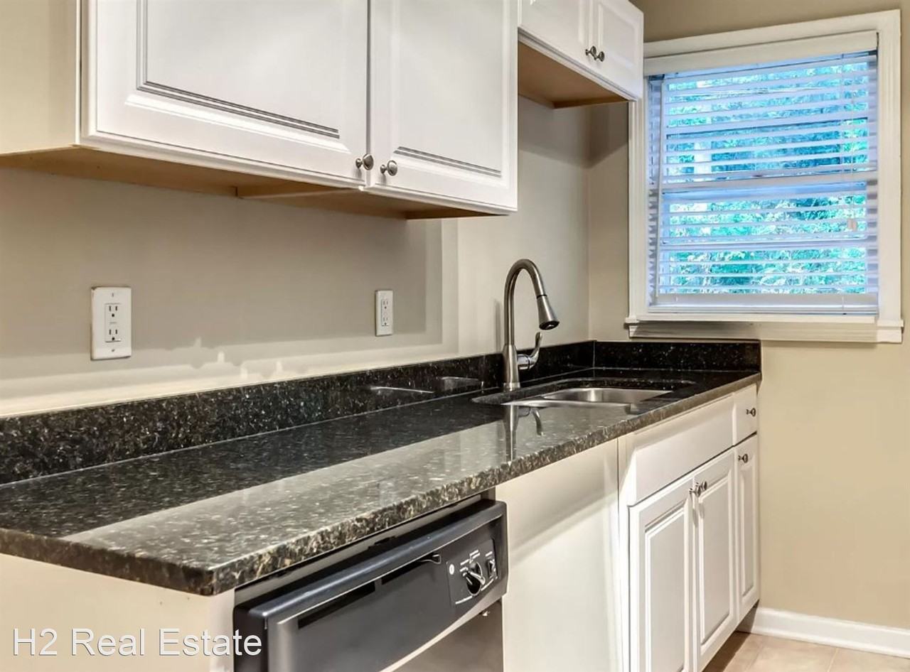 Cahaba Park Apartments - Photo 2 of 3