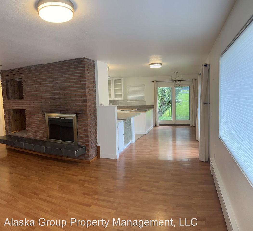 3708 Jewel Lake Road - Photo 3 of 14