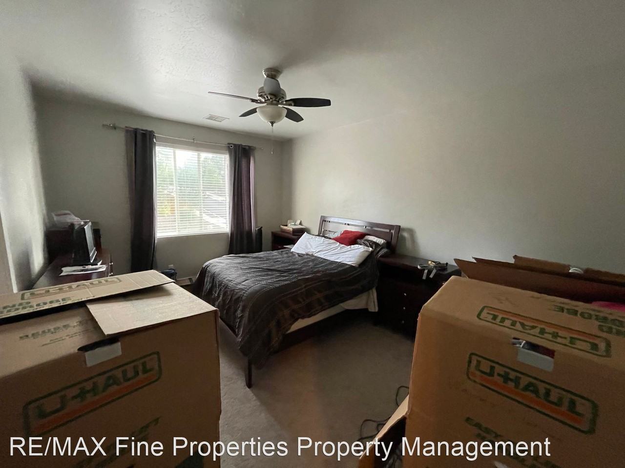 319 W Beryl Rd - Photo 2 of 13