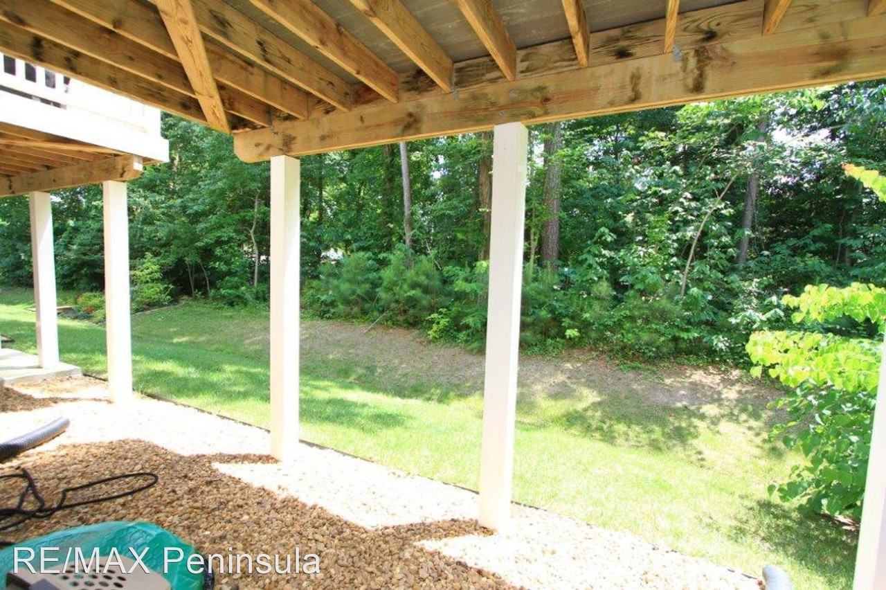 129 Parkway Ct - Photo 2 of 27