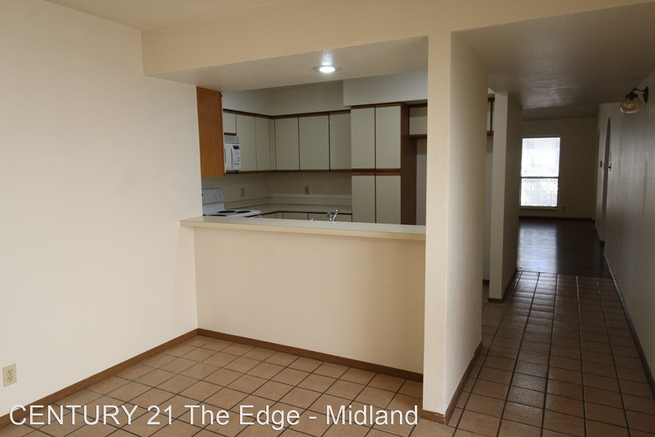 4601 Lanham St #8 - Photo 2 of 19