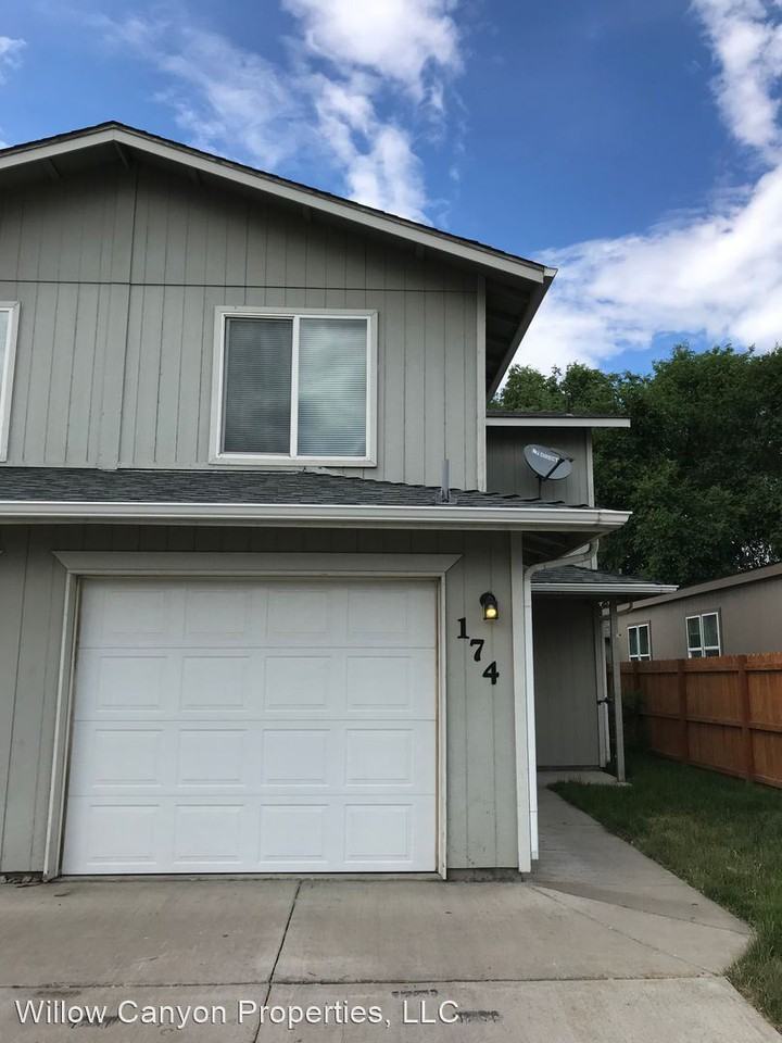 174/178 SW "I" Street Apartments in Madras, OR 97741 Zumper