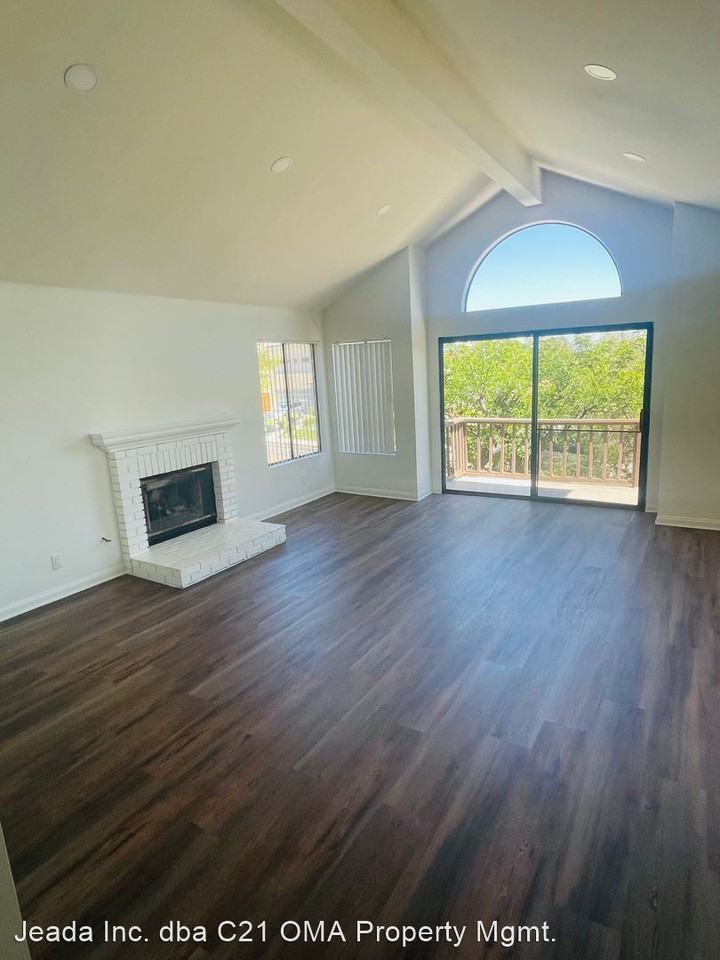 26515 VIA SACRAMENTO - Photo 2 of 7