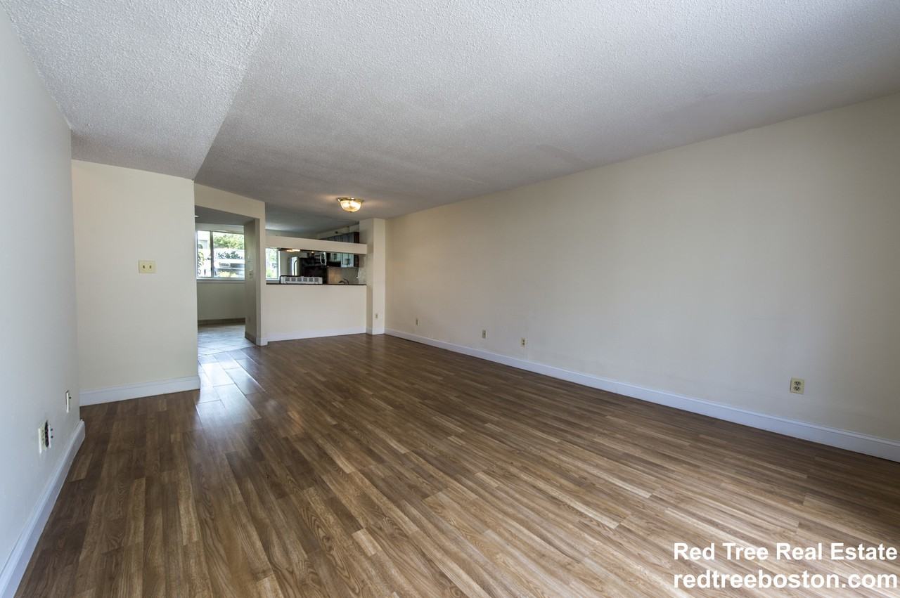 152 N Beacon St #A1 - Photo 2 of 6