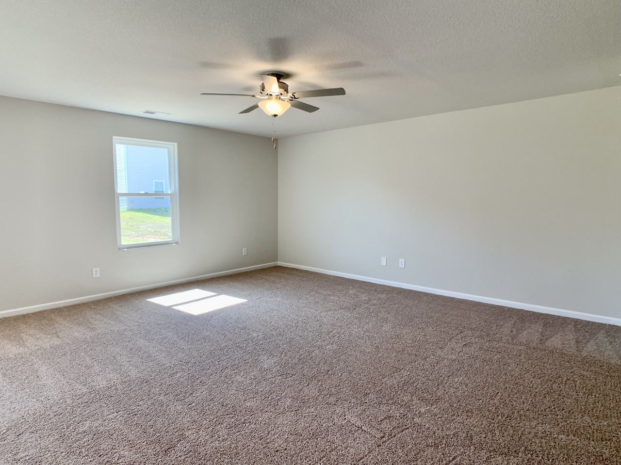 213 Brisk Dr - Photo 3 of 30