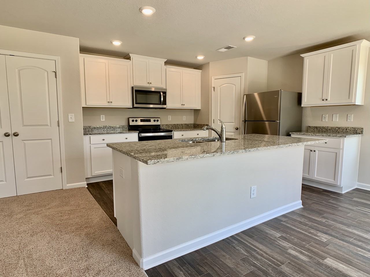 213 Brisk Dr - Photo 4 of 30