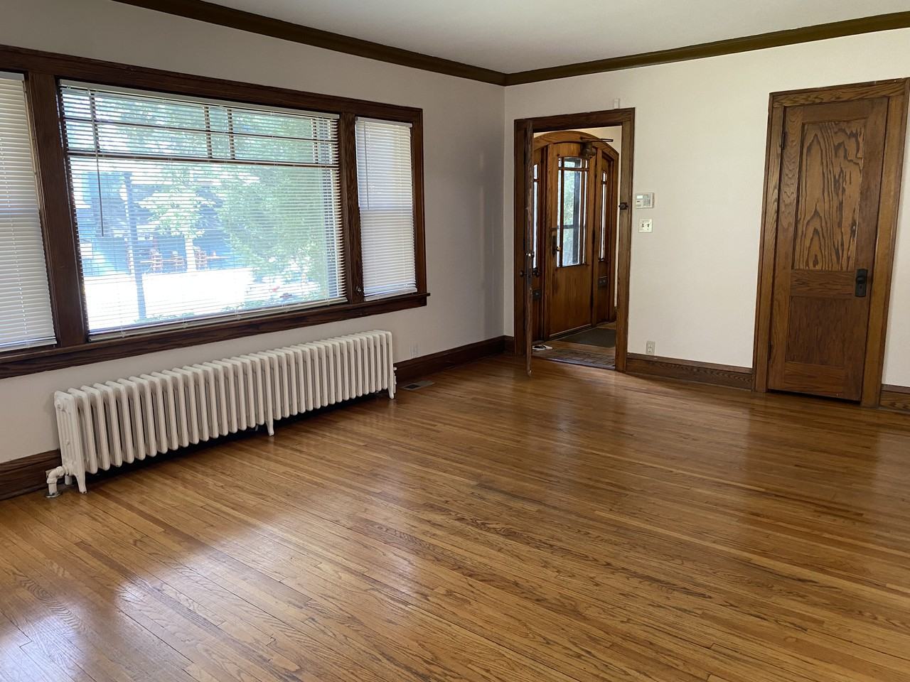 4823 Chicago Ave - Photo 2 of 15