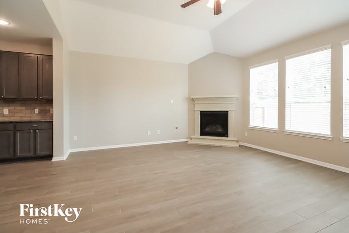 32730 Harvest Valley Dr - Photo 3 of 15