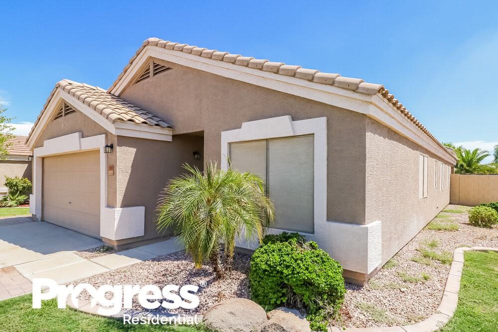 13053 W Redfield Rd - Photo 3 of 21