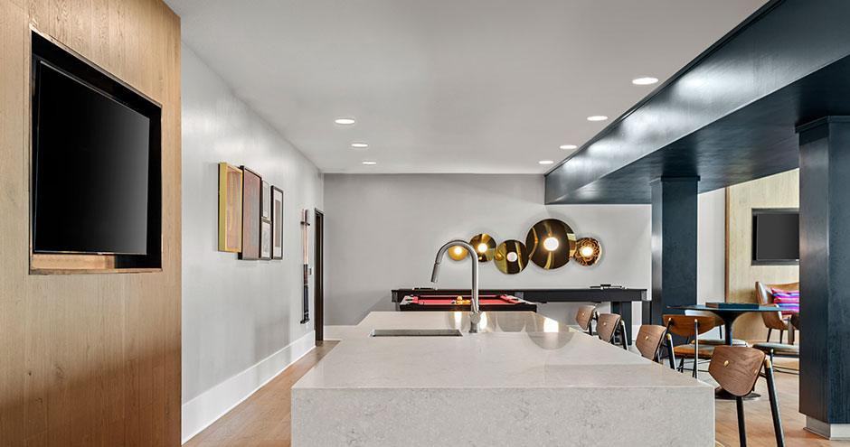 Hue on Greenhouse - Photo 5 of 28