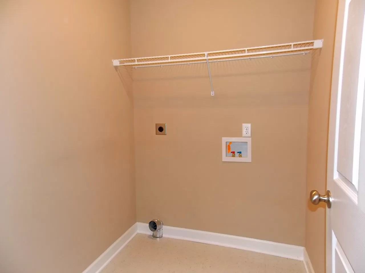 225 Moss View Street - Photo 2 of 11