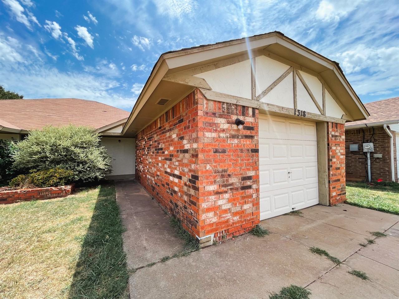 1318 Pennington Ave - Photo 4 of 25