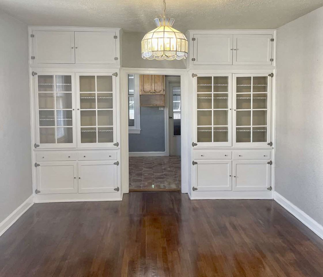 1411 Monterey St - Photo 2 of 10