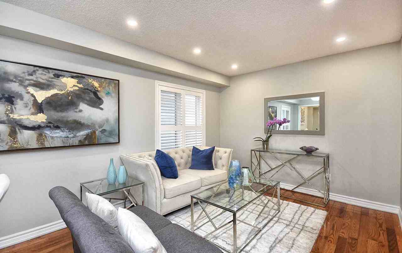 33 Holloway Road - Photo 3 of 27