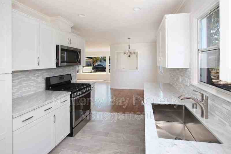 12 Lilac St - Photo 3 of 4