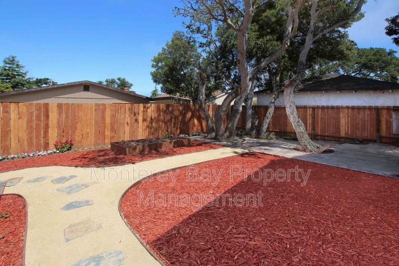 12 Lilac St - Photo 4 of 4