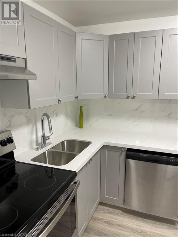 573 Mornington Avenue ##705 - Photo 2 of 18