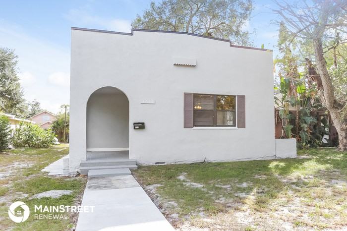 4660 11th Ave S - Photo 2 of 17