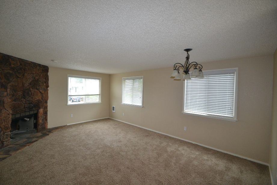 6113 N 41st St - Photo 2 of 11