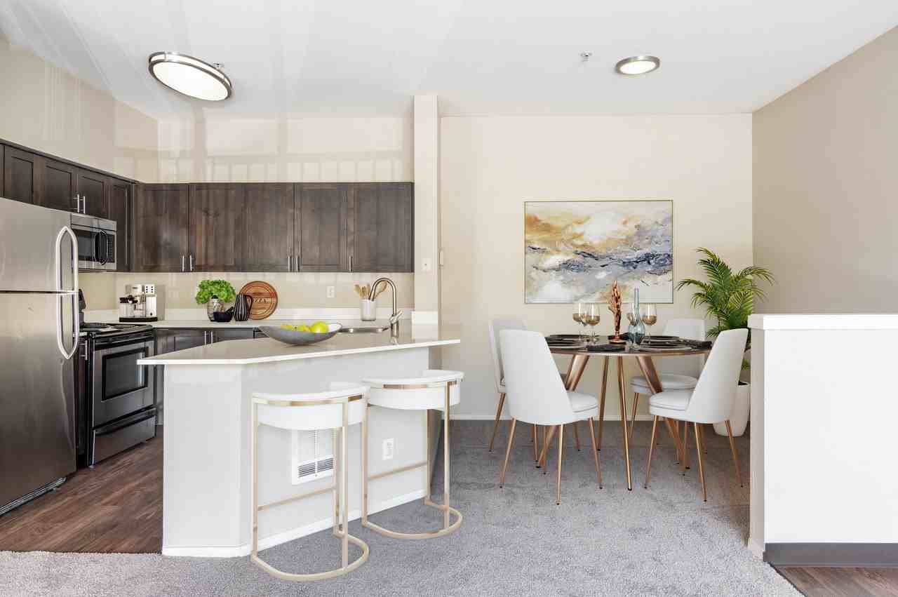 Highgrove - Photo 5 of 104