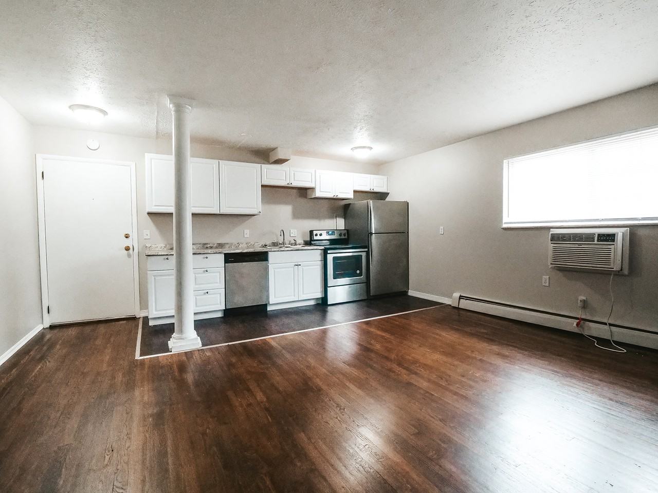 1956 Lexington Ave #23 - Photo 5 of 10