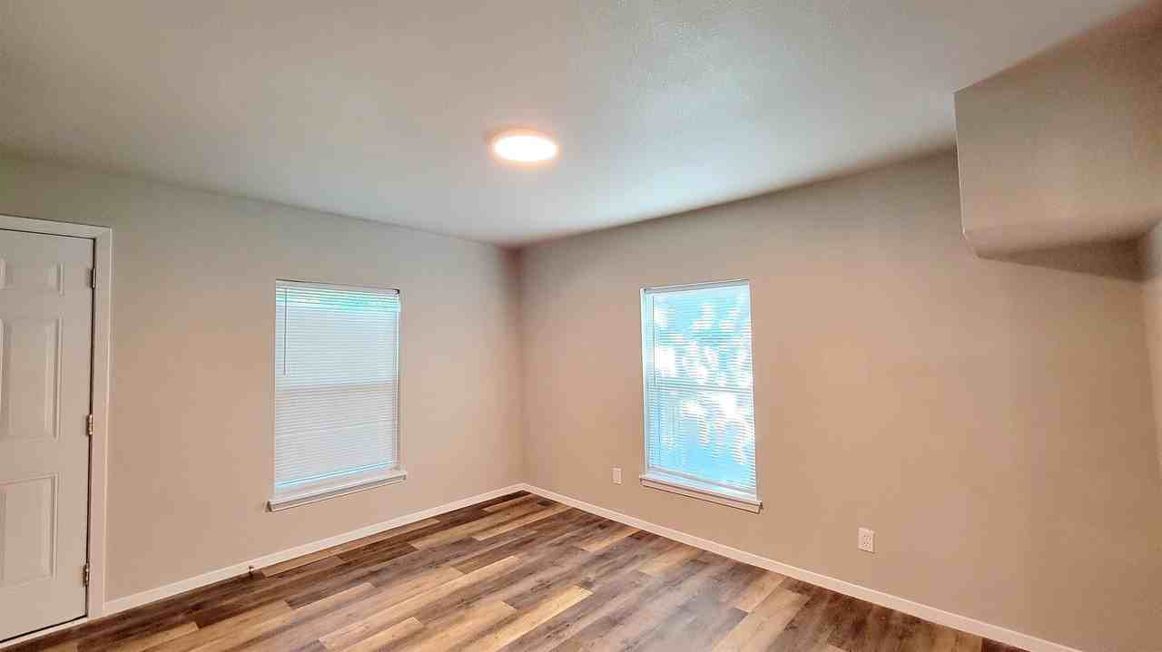 1221 STANFORD 1221 #1 - Photo 2 of 18