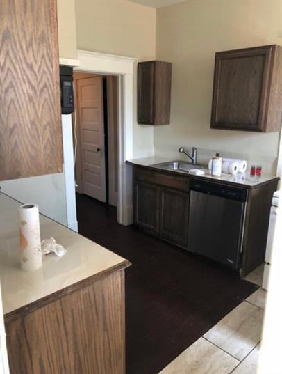 1409 S Lincoln St - Photo 3 of 6