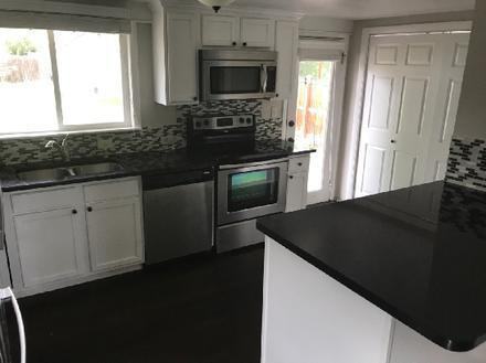 752 8th Ave - Photo 4 of 14