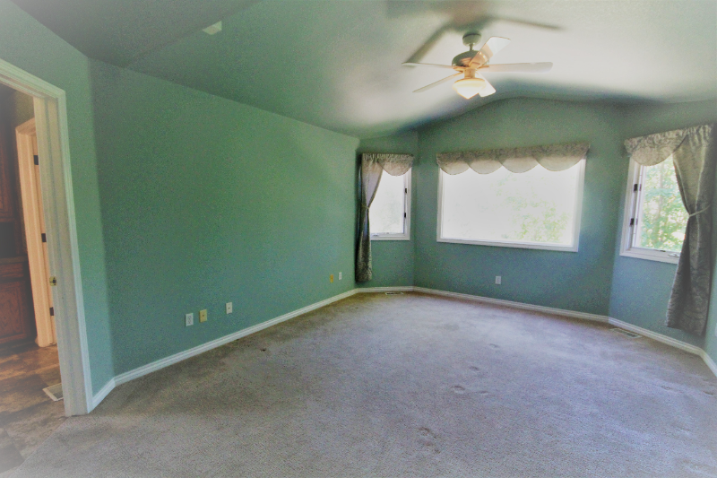 6236 Buchanan St - Photo 5 of 16