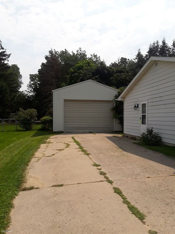 3603 Ruth Ave - Photo 3 of 36