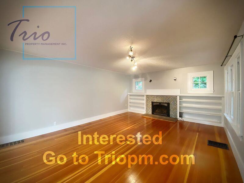 1673 Riverview Street - Photo 3 of 15