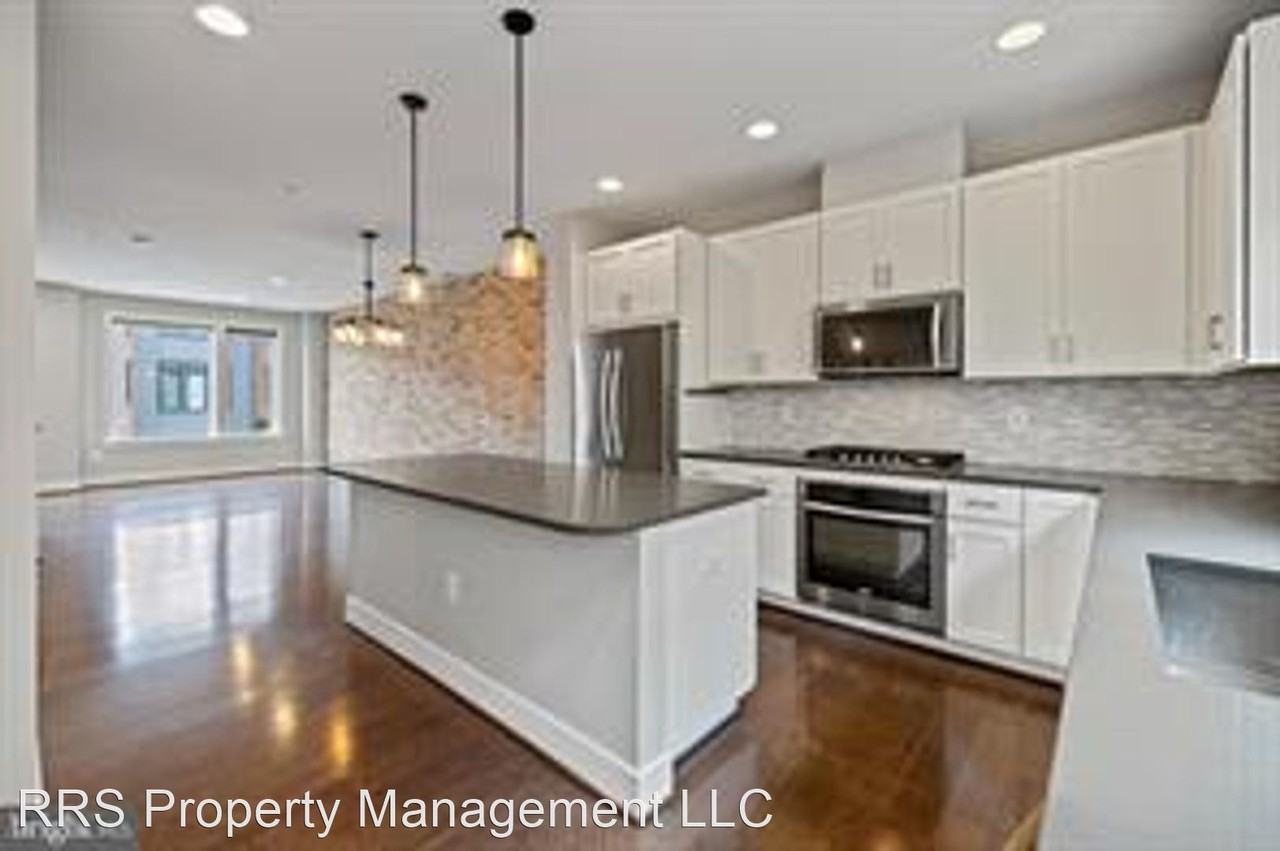 16329 Columbus Ave - Photo 2 of 4